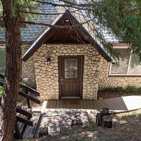 “The Grey Haven” - Secluded Home In The Woods Lake Arrowhead Eksteriør billede